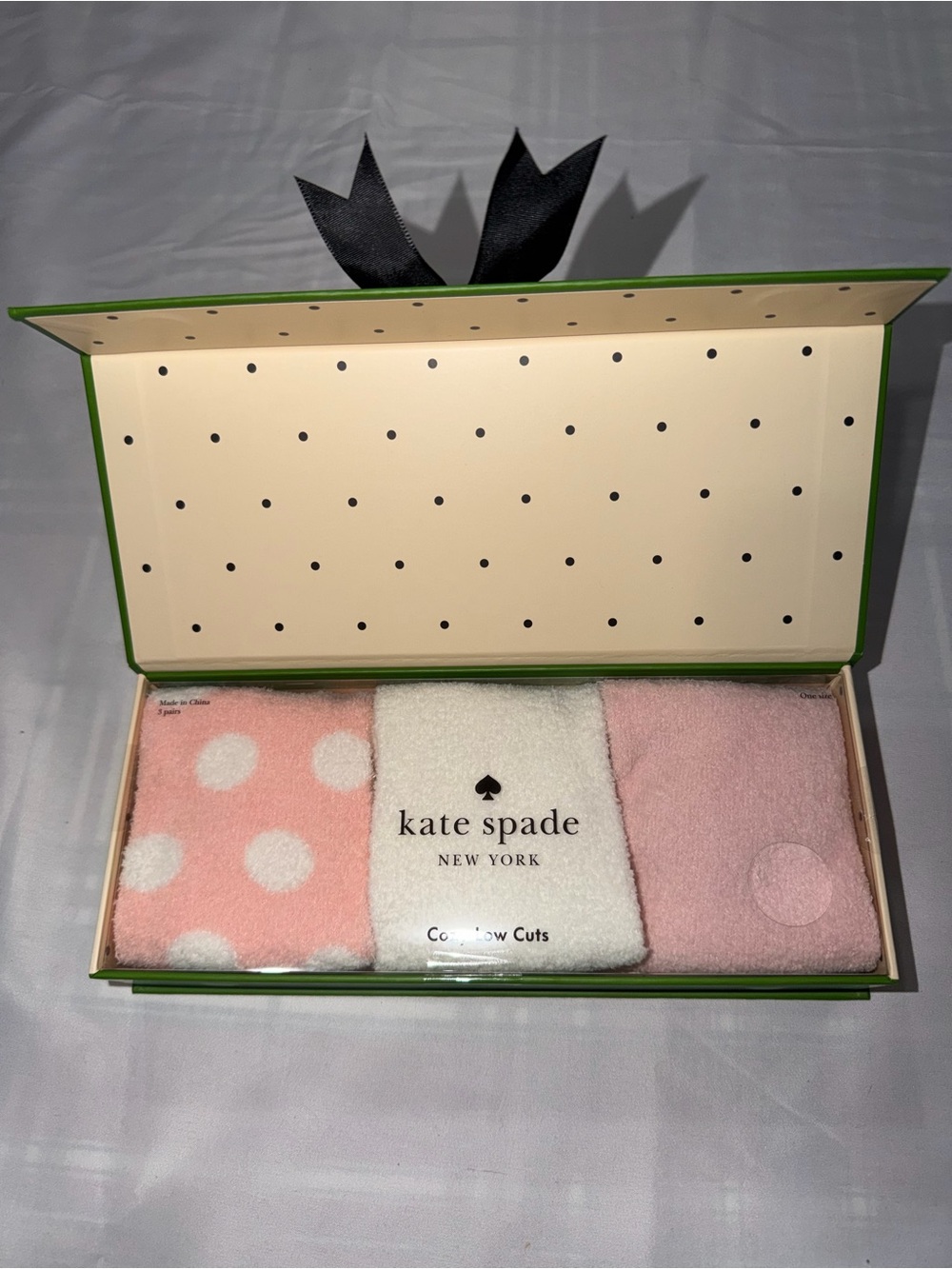 kate spade Pink, White & Light Pink Plush Wash Cloth Trio